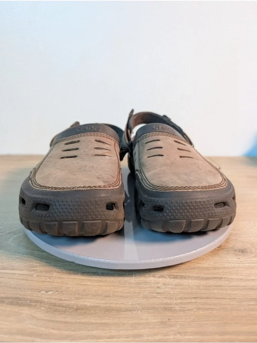 CROCS bottom tread